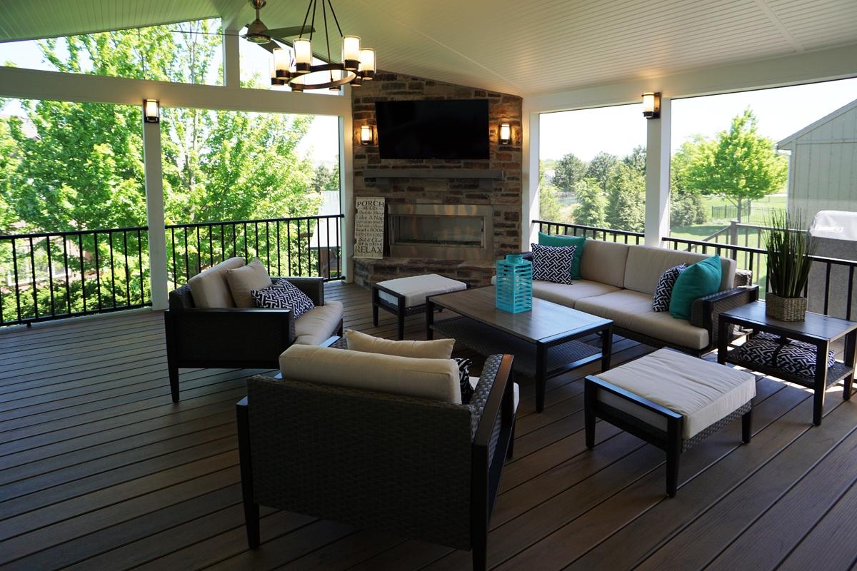 Decks & Screened Porches example 7